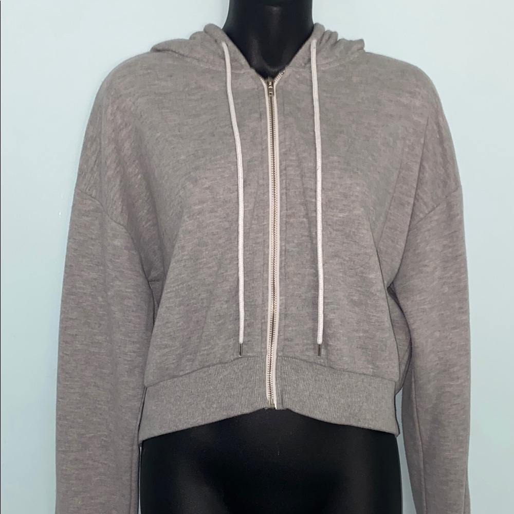 Forever 21 Women’s Cropped Gray Zip Up Hoodie, Size Large